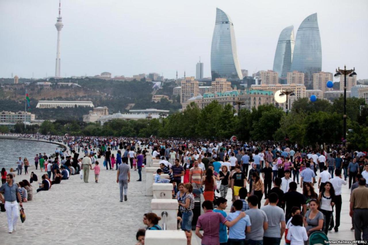 Dondar Hotel Formula 1 View Baku Exterior foto